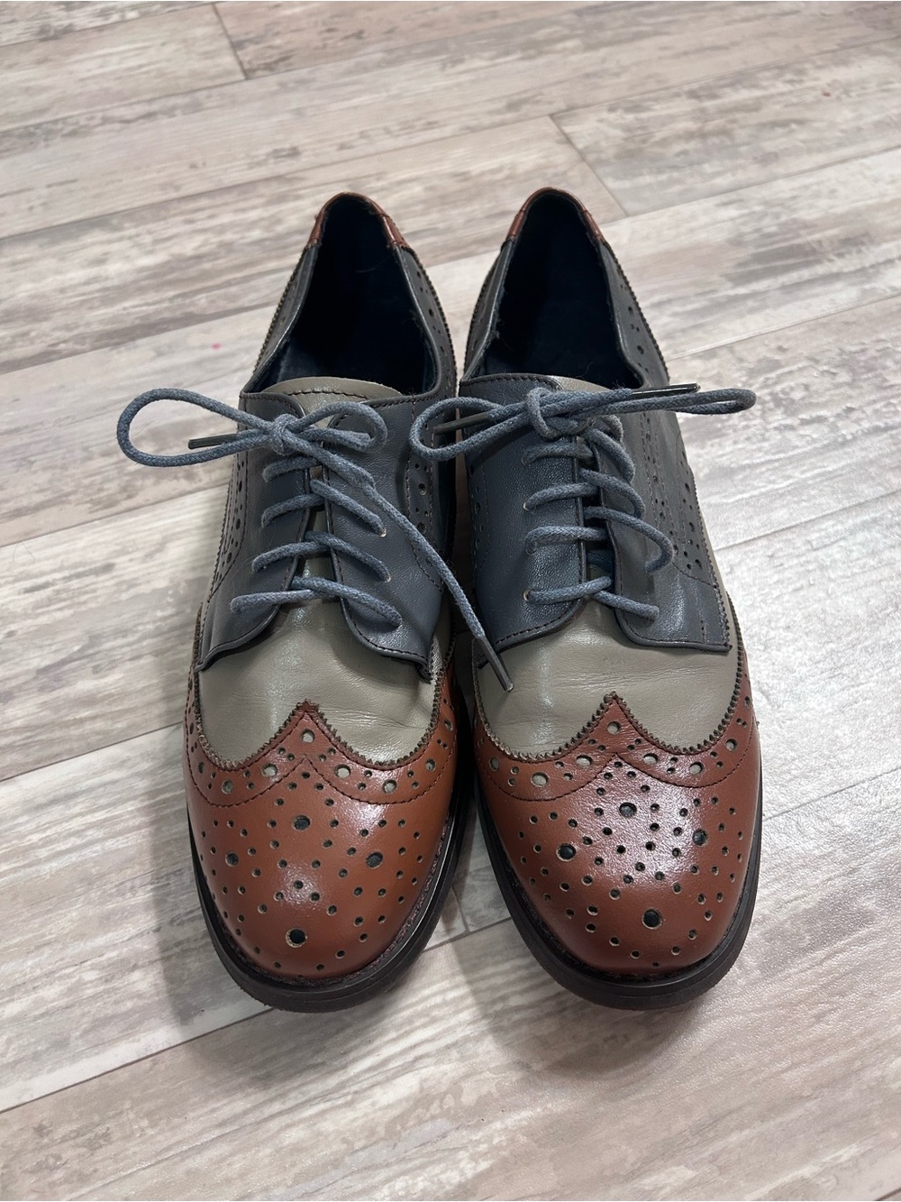 Women’s Italian Leather Tri-Tone Wingtip Brogues Size 11